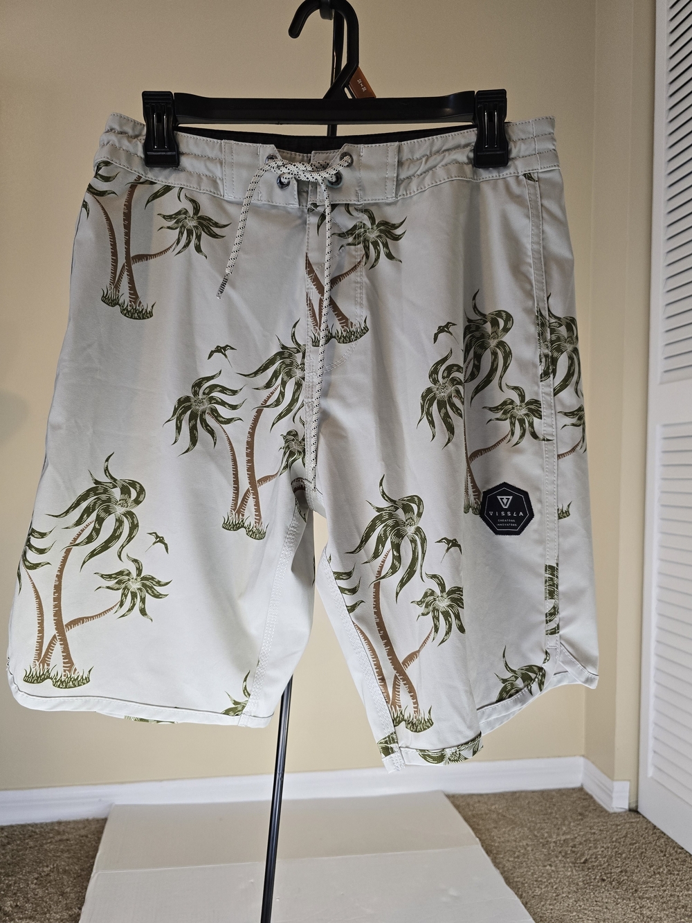 Vissla graphic Mens Boardshorts size 30